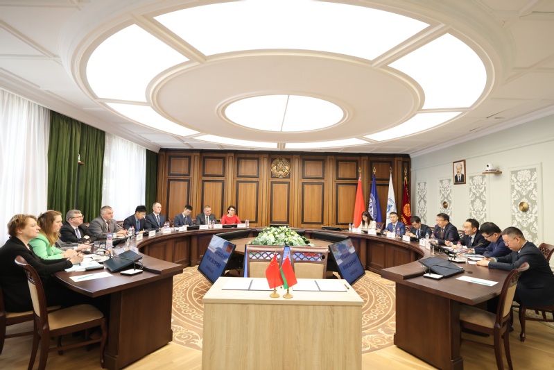 HIT Vice-President Liu Ting leads delegation to Belarus