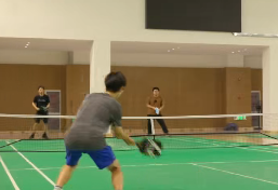 HIT students cheer on pickleball