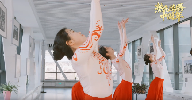Welcome Chinese New Year with Chinese classical dance