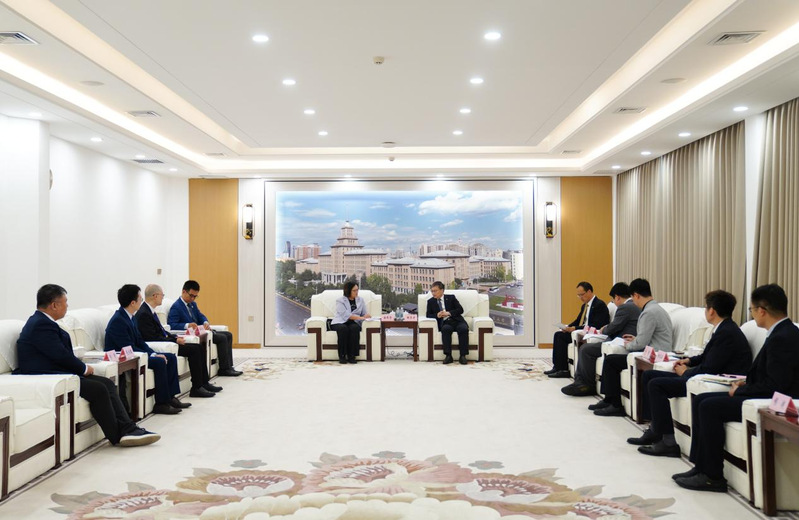 CUHK Provost Poon Wai-yin leads delegation to HIT