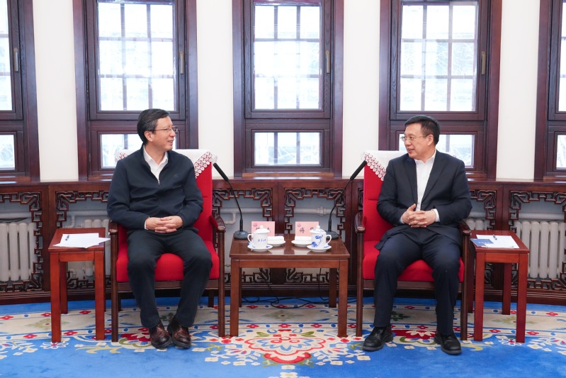 HIT leaders meet with Xinhua News Agency President Fu Hua