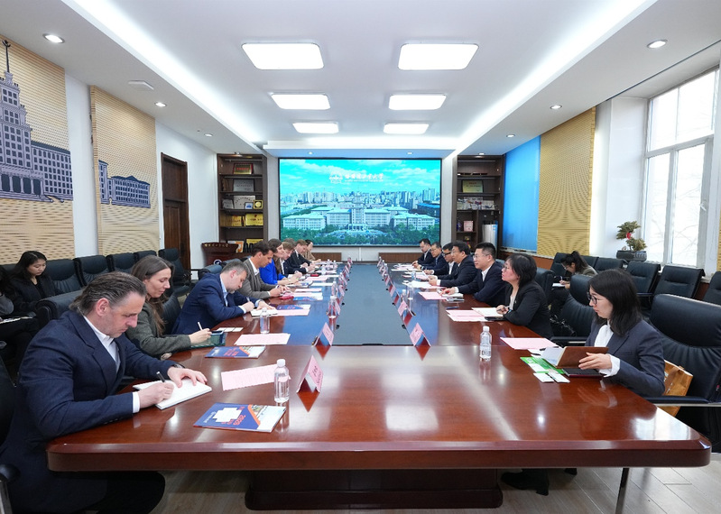 Eight European countries' envoys visit HIT